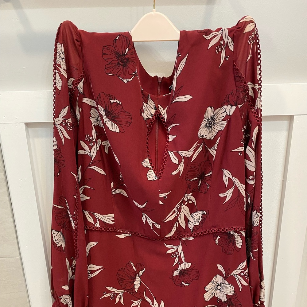 Long sleeve floral dress with keyhole neckline